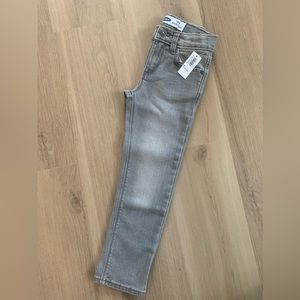Boys Old Navy gray washed jeans. Size 4T Brand new!